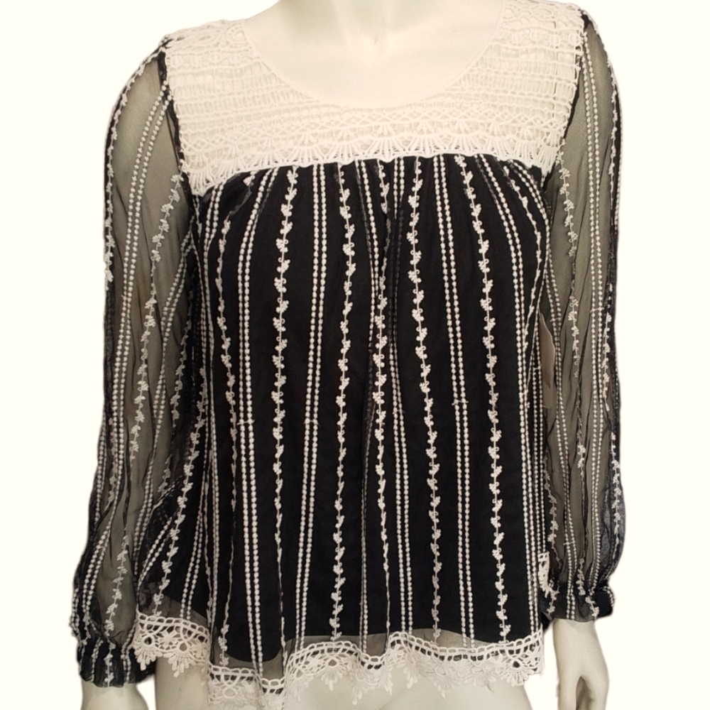 Silk Crochet Long Sleeve Cute Blouse NWT